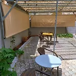 Sam's View Heart - Beautiful With Backyard Lejlighed *