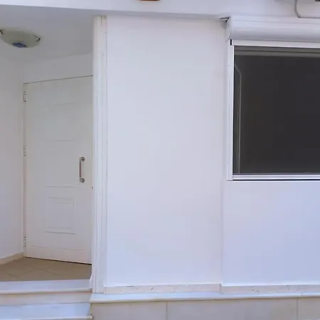 Sam's View Heart - Beautiful With Backyard Tripoli