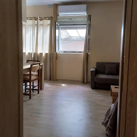 Sam's View Heart - Beautiful With Backyard Tripoli