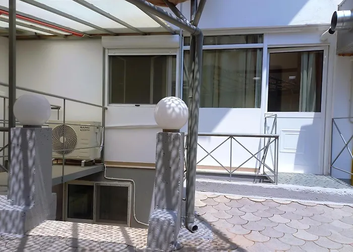 Sam's View Heart - Beautiful With Backyard Διαμέρισμα Τρίπολη