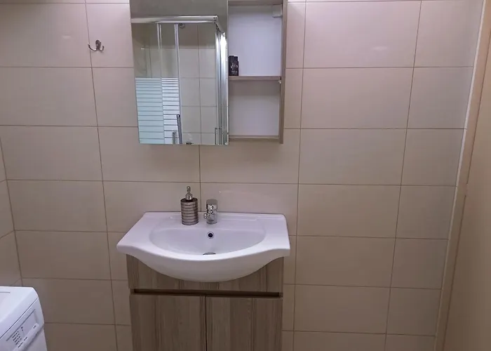 Διαμέρισμα Sam's View Heart - Beautiful With Backyard