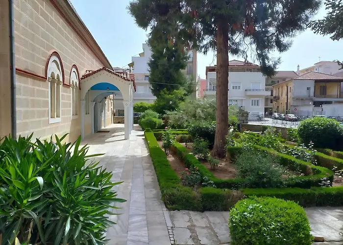 Sam's View Heart - Beautiful With Backyard Διαμέρισμα Τρίπολη