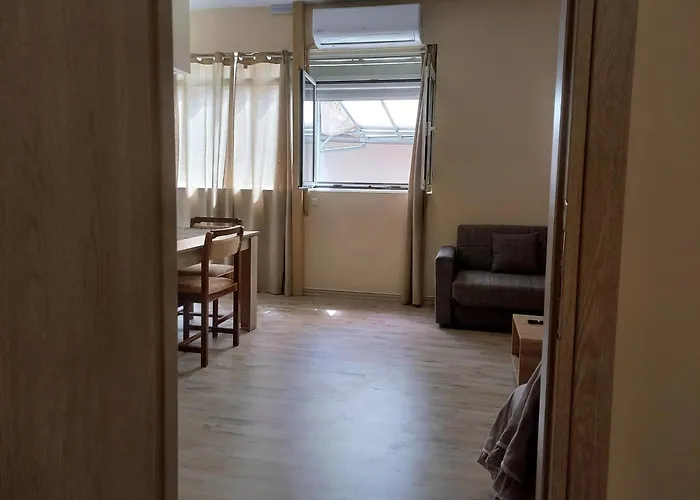 Sam's View Heart - Beautiful With Backyard Τρίπολη