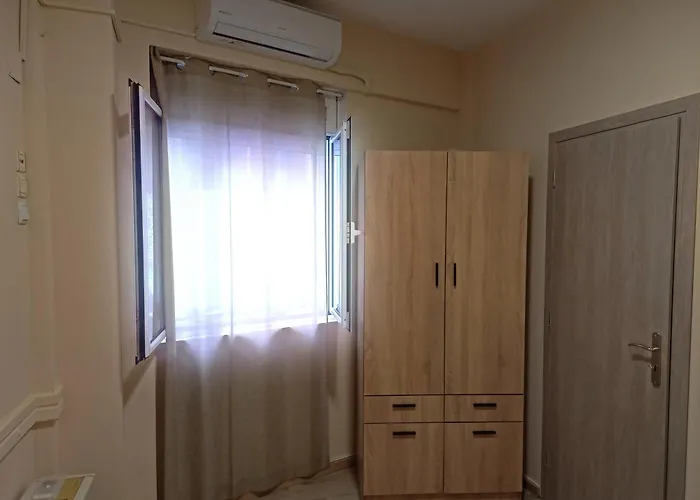 Sam's View Heart - Beautiful With Backyard * Trípoli